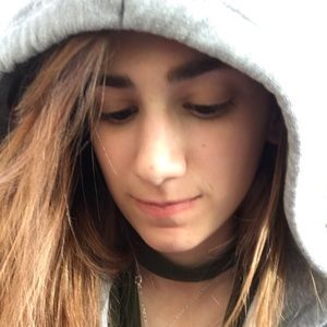 Meet your Posher, Katelyn